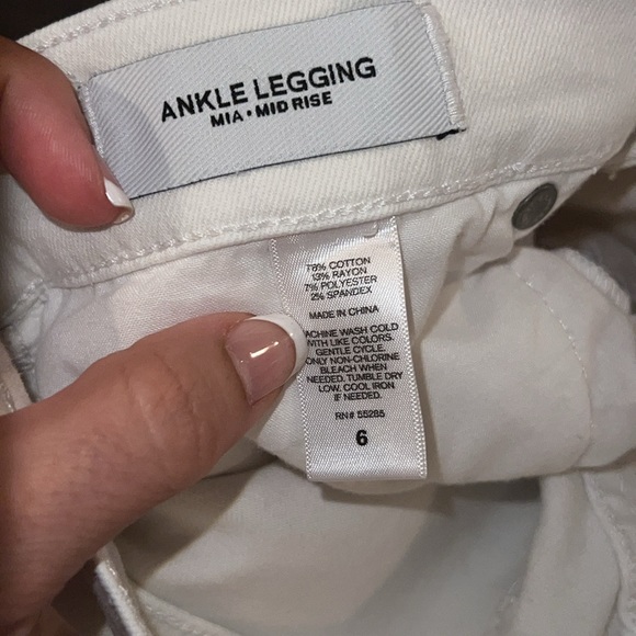 Express jeans ankle legging MIA.MID RISE white size 6 28” inseam in EUC. - Picture 12 of 16